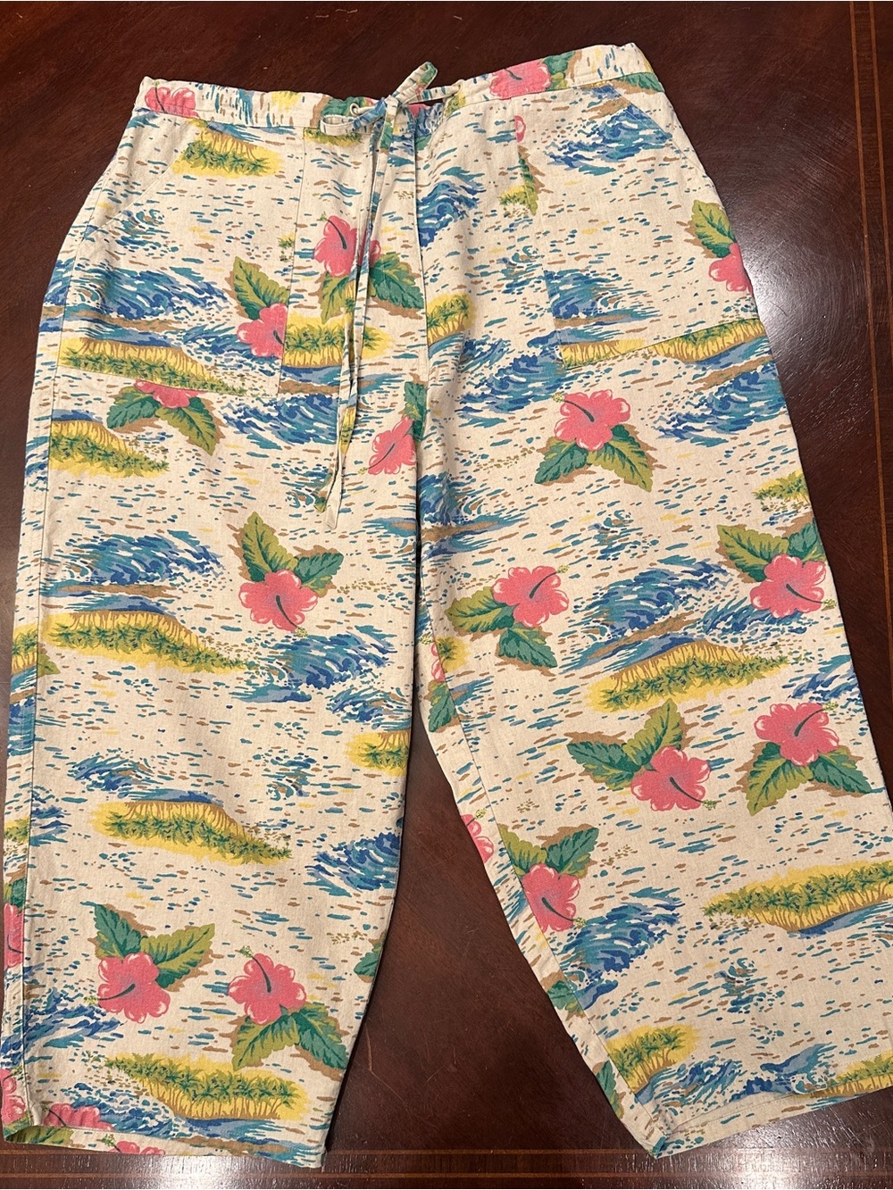 Linen Blend Culottes/Capris with Tropical Design - Only Necessities Size 18W